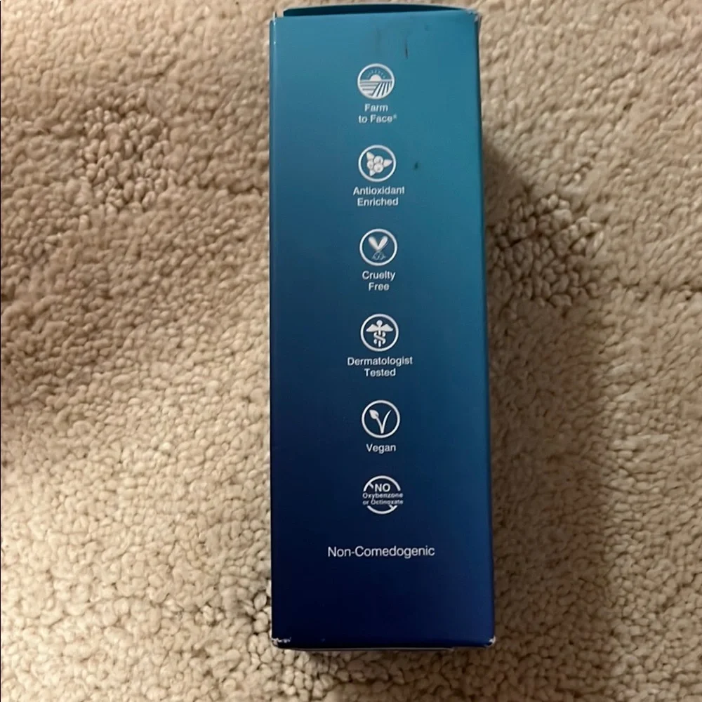 COOLA Blue Water Gel Serum SPF 30 - Picture 4 of 5